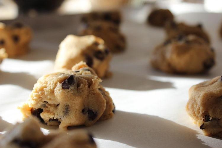 a picture of chocolate chip cookie dough is shown