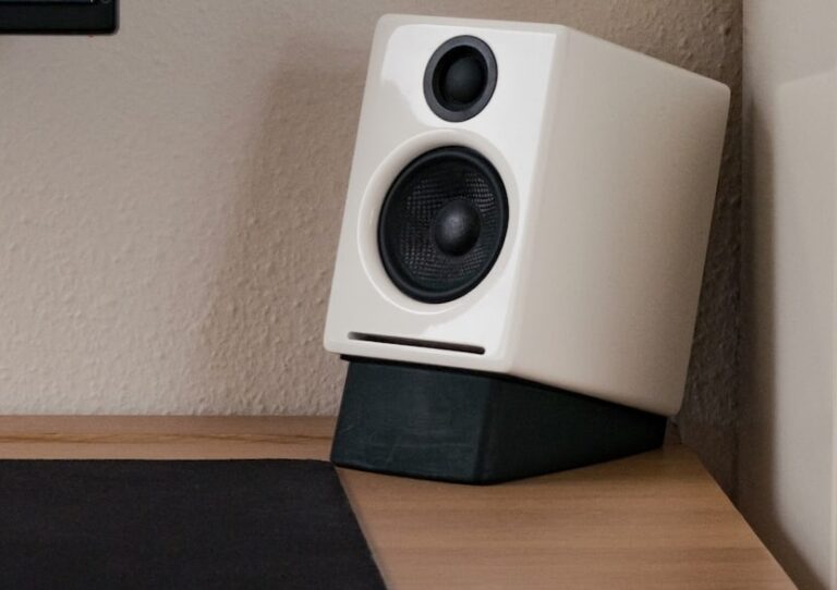 The Real Difference Between Front Speakers And Surround Speakers