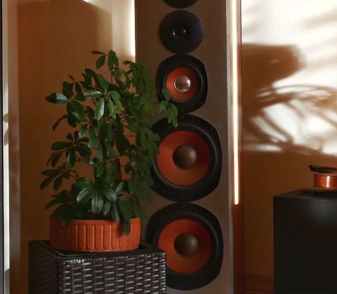 Can I Use A Tower Speaker For A Center Channel?